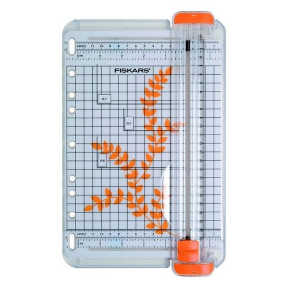 jpeg.psd_0001_544600 FISKARS KRAFT TRIMMER A5 / A4 - 5446 - Image 1